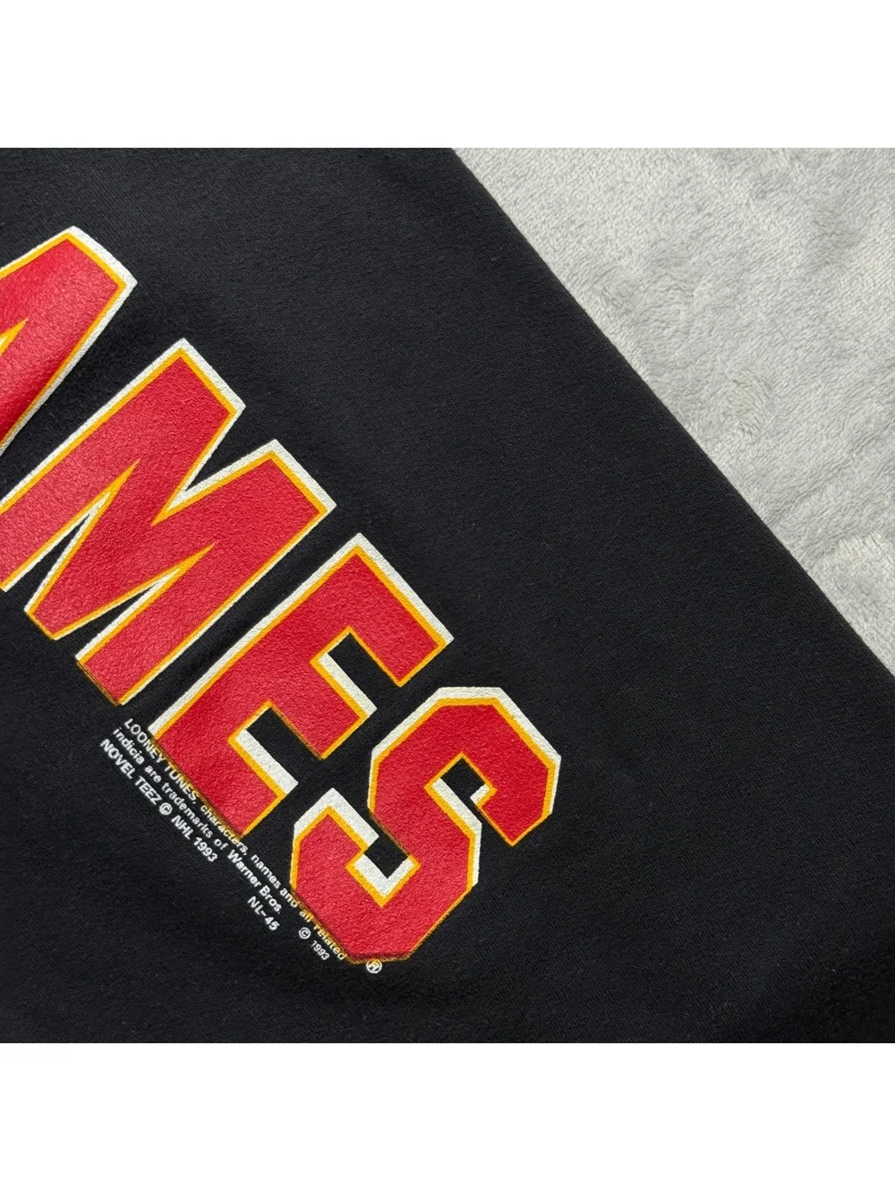 Vintage 1993 Calgary Flames Looney Tunes Sweatpants NHL Bugs Bunny Black Hockey